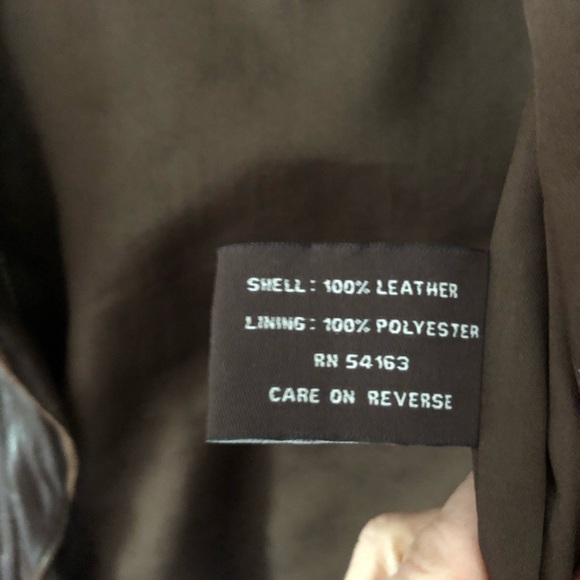 ❄️VINTAGE GUESS WAIST SLIMMING BUTTER LEATHER JACKET - Picture 8 of 10